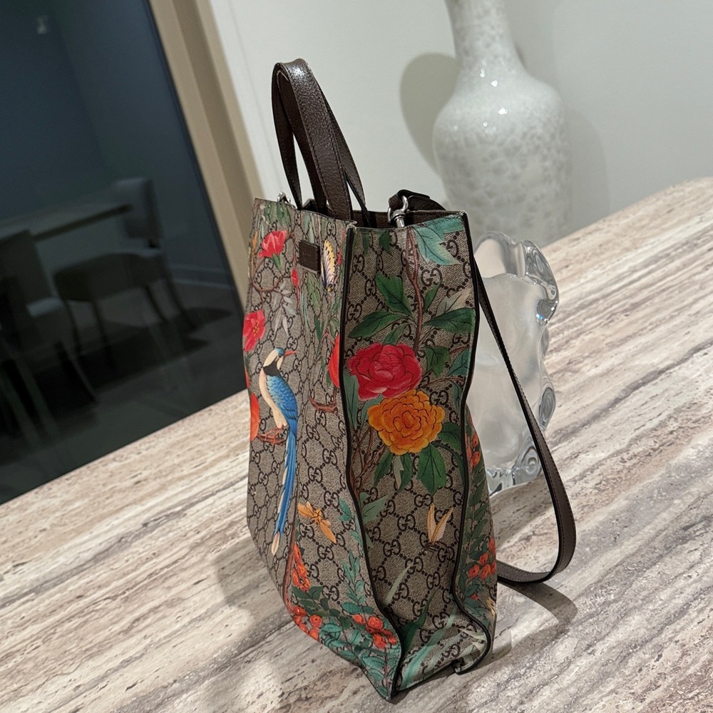 Gucci GG Supreme Monogram Tian Vertical Tote - Picture 4 of 11